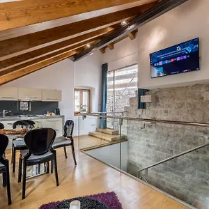 4* Gasthof Marta - Stone House In The Center -