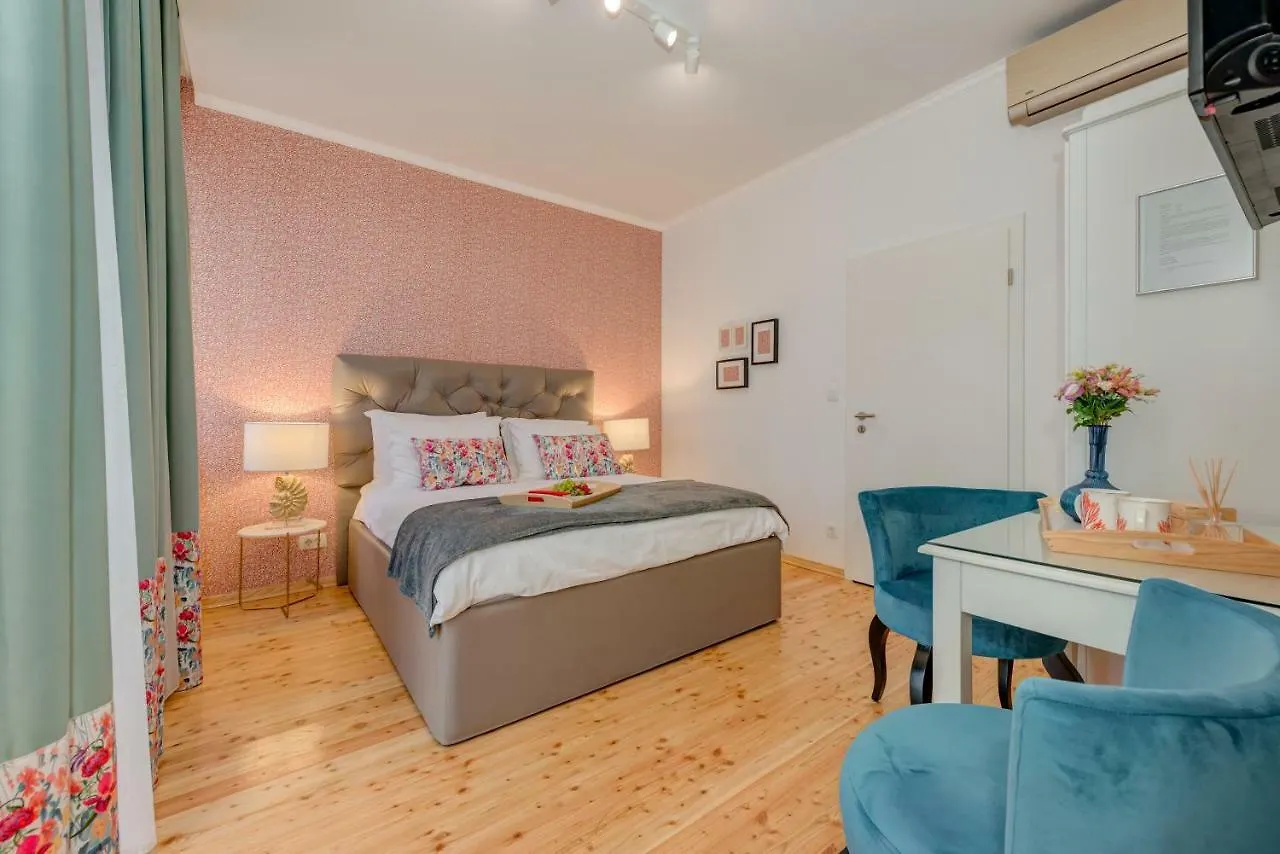 Deluxe Rooms Tramonto 스플리트 4*,